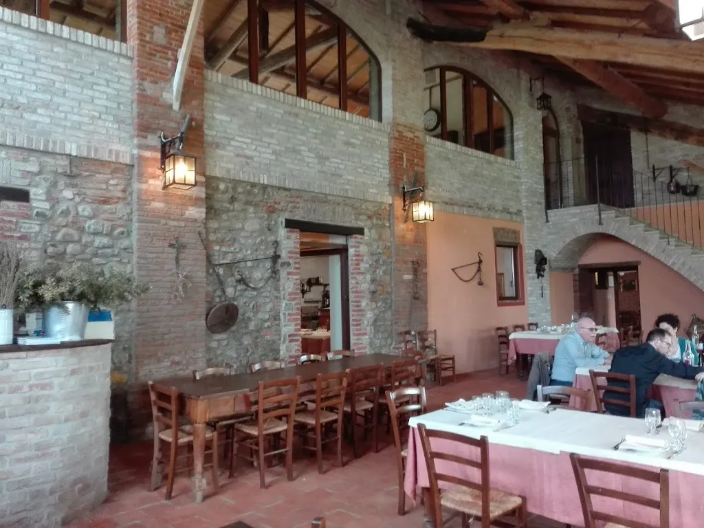Casa Nuova Niviano restaurant in Niviano