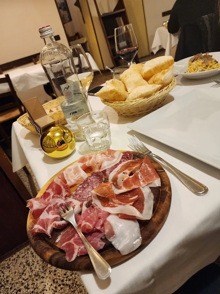 Sinisa Mijic_Trattoria Gatto Gambarone_Noceto_review