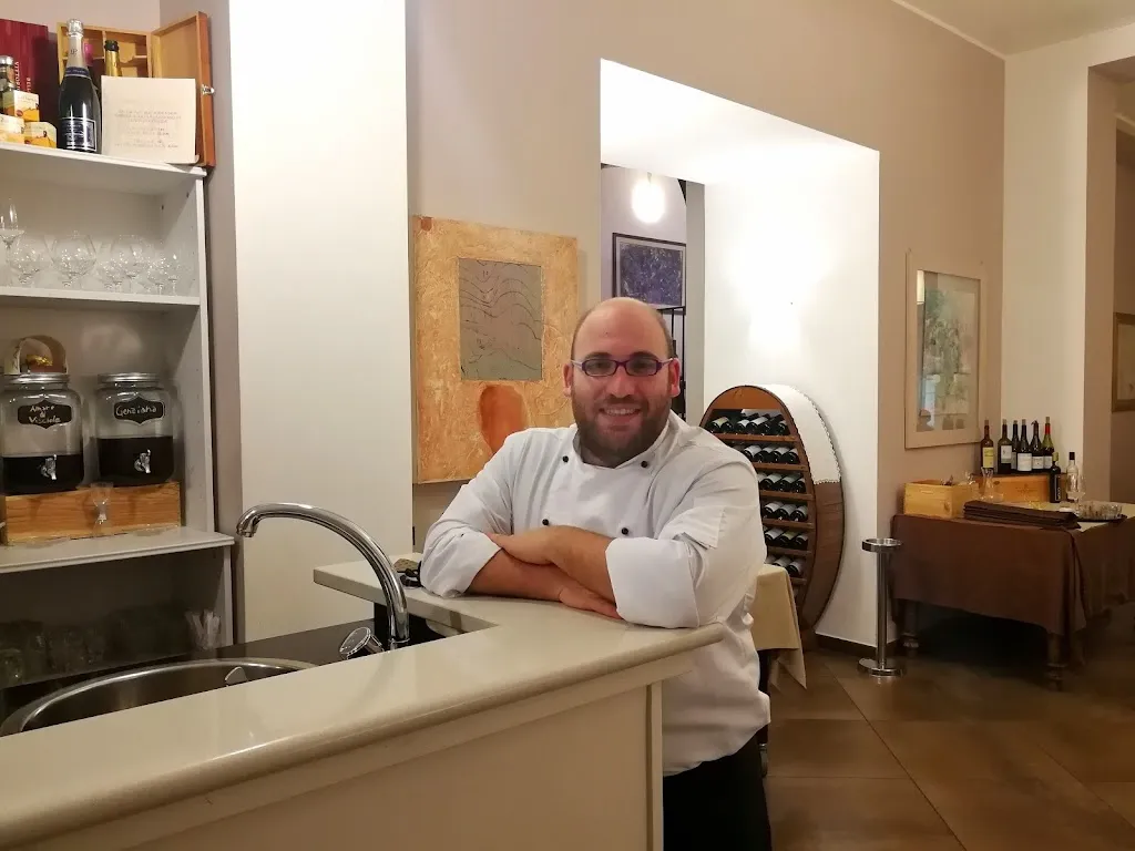 Albergo Ristorante Paneolio_Poggio Picenze_slider_image_3