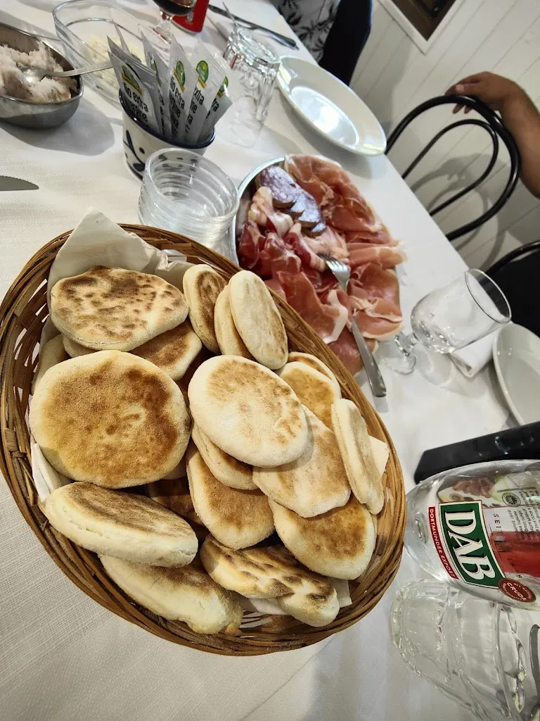 Valez Grandi_Laghi Paradiso_Novi di Modena_review