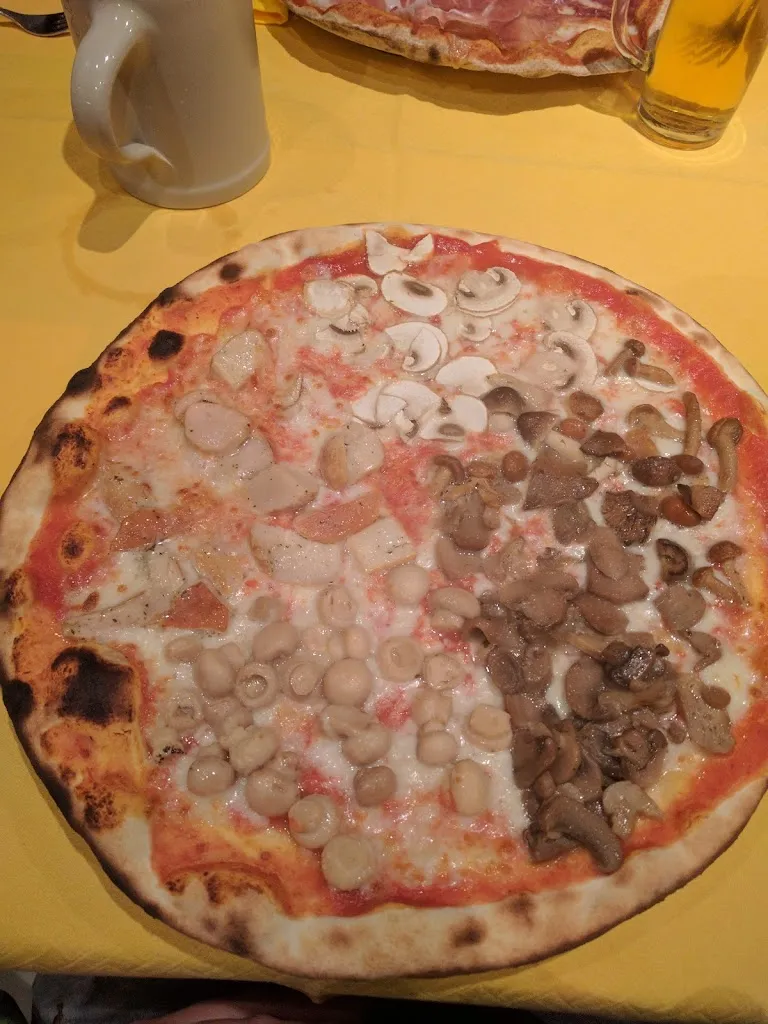 Fabio Rosa_Pizzeria Quadrifoglio Di Roversi G. Sas_Novi di Modena_recensione