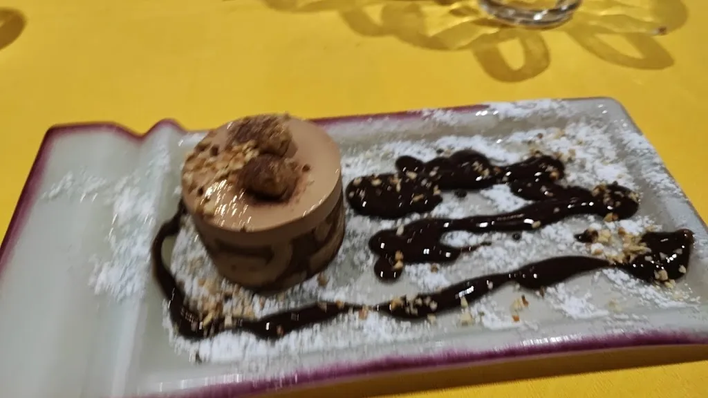 Pizzeria Quadrifoglio Di Roversi G. Sas_Novi di Modena_slider_image_3