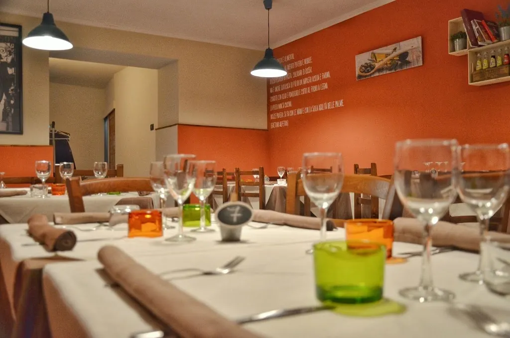 Al Faraone Pizzeria Country House B&B restaurant in Poggio Picenze