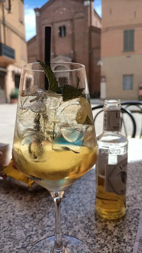 Monica Gazzotti_Petalo's_Nonantola_review