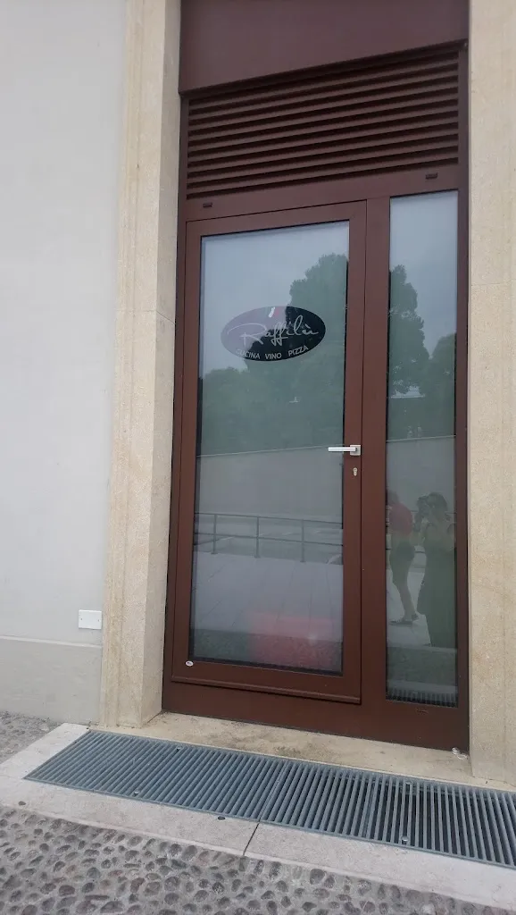 Chris Lewry_Mamma Mia Pizzeria_Novellara_review