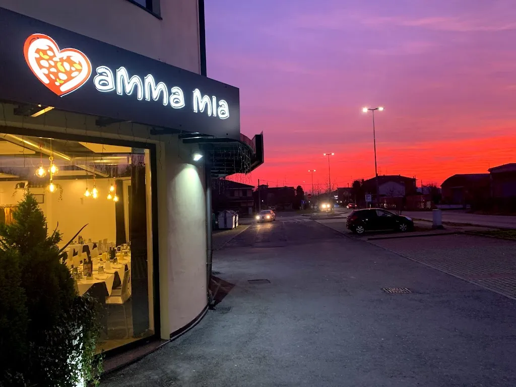Mamma Mia Pizzeria restaurant in Novellara