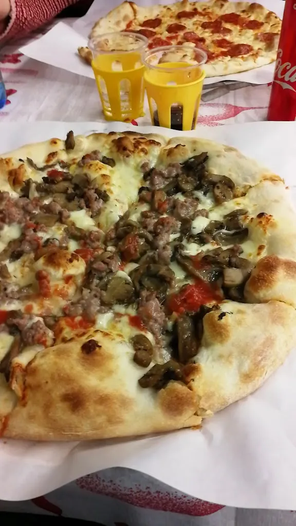 Pizzeria al Borgo_Novellara_slider_image_2