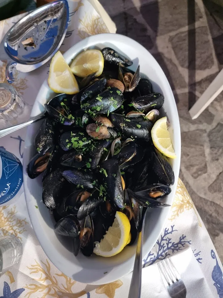 Ristorante di pesce da Zio Adel_Osteria Nuova_slider_image_2