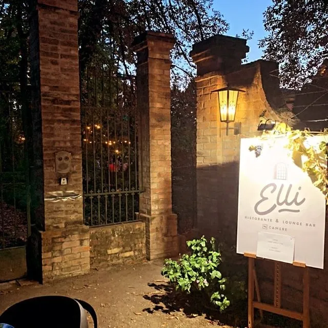 ELLI RISTORANTE LOUNGE BAR restaurant in Ozzano Taro