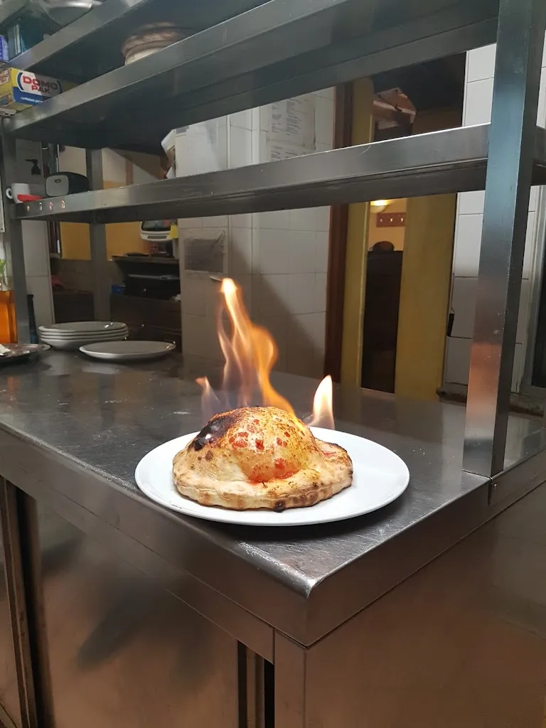 Pizza e Cucina_Ozzano Taro_slider_image_2