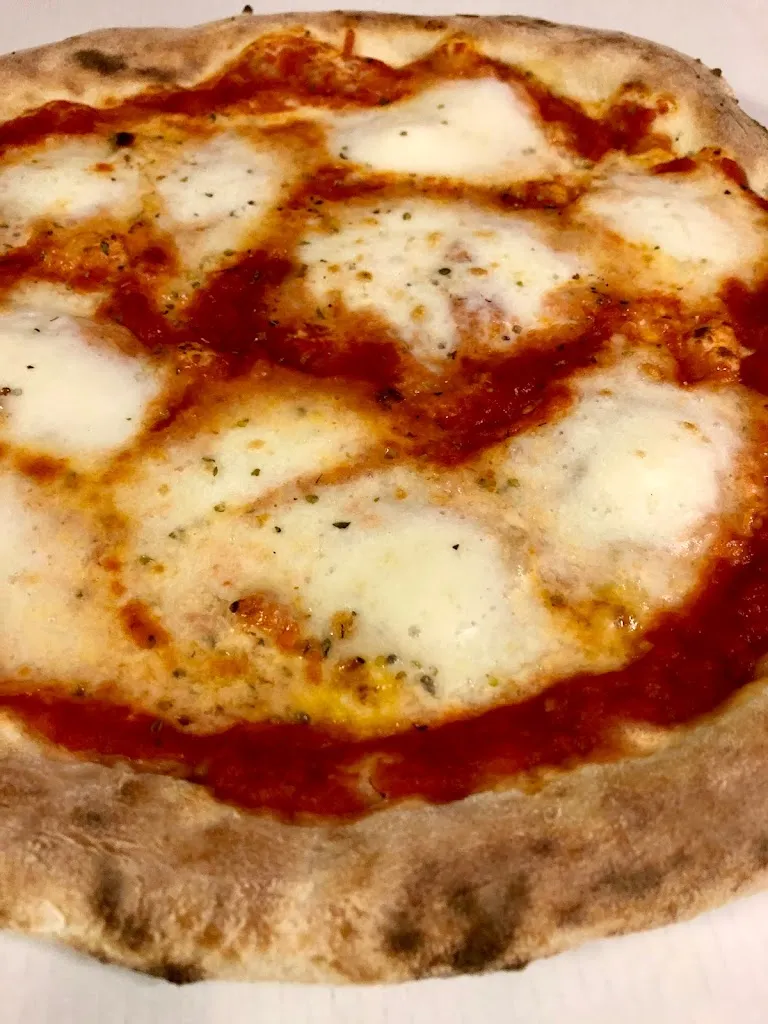 Mondopizza restaurant in Padulle