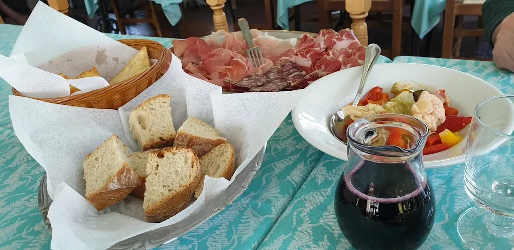 Ristorante Bar Lago Blu_Pellegrino Parmense_slider_image_3