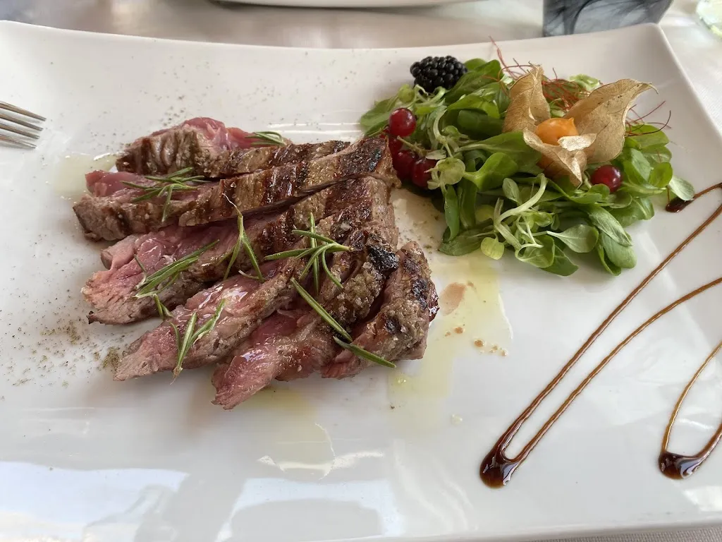 Villa Amarcord Piscina Ristorante Pizzeria_Pennabilli_slider_image_3