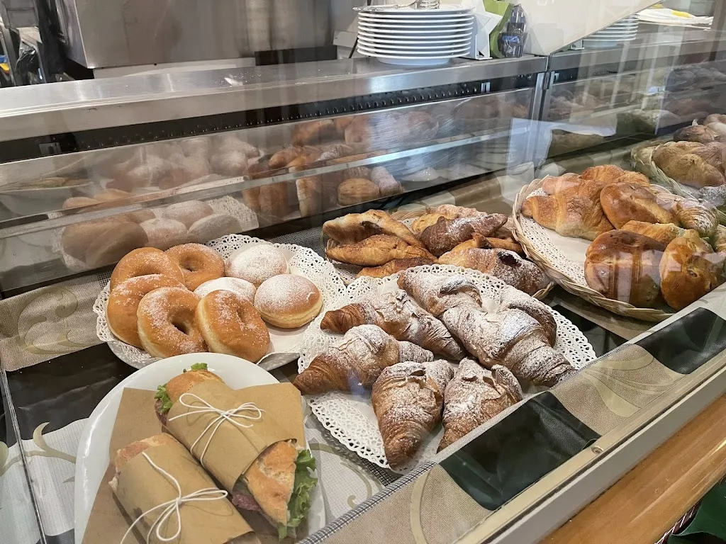 Re Mida Bar - Trattoria - Pizzeria - Affittacamere_Pennabilli_slider_image_2