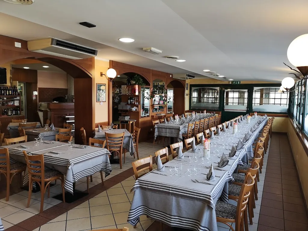 La Primula - Ristorante Pizzeria_Ozzano dell'Emilia_slider_image_2