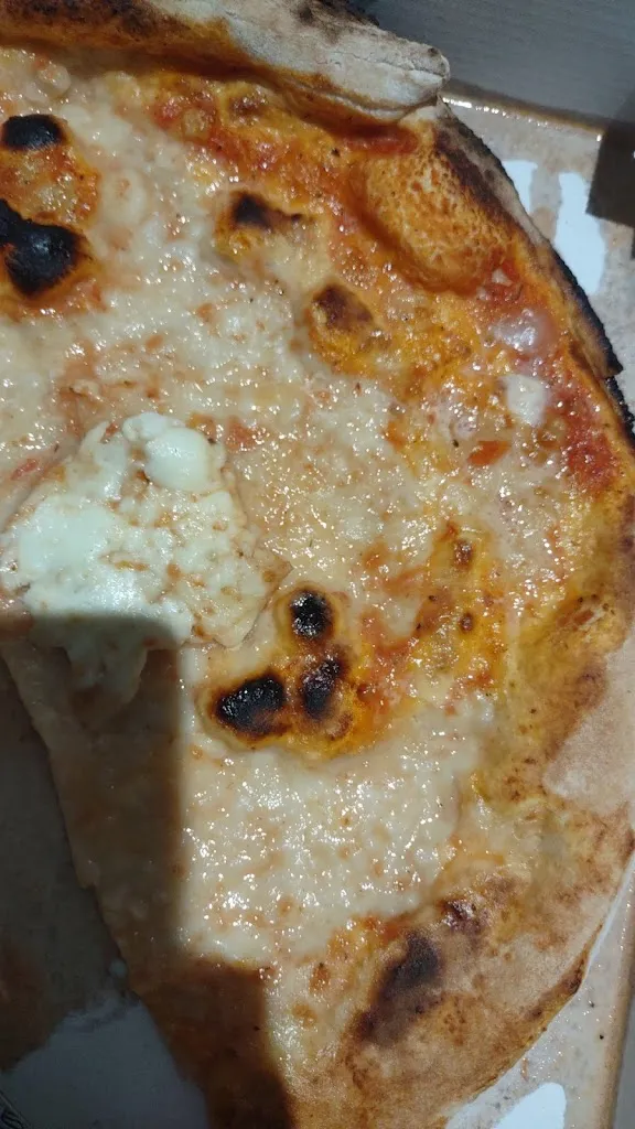 Francesca Mezzosangue_Pizzeria Da Carlo Ozzano_Ozzano dell'Emilia_review