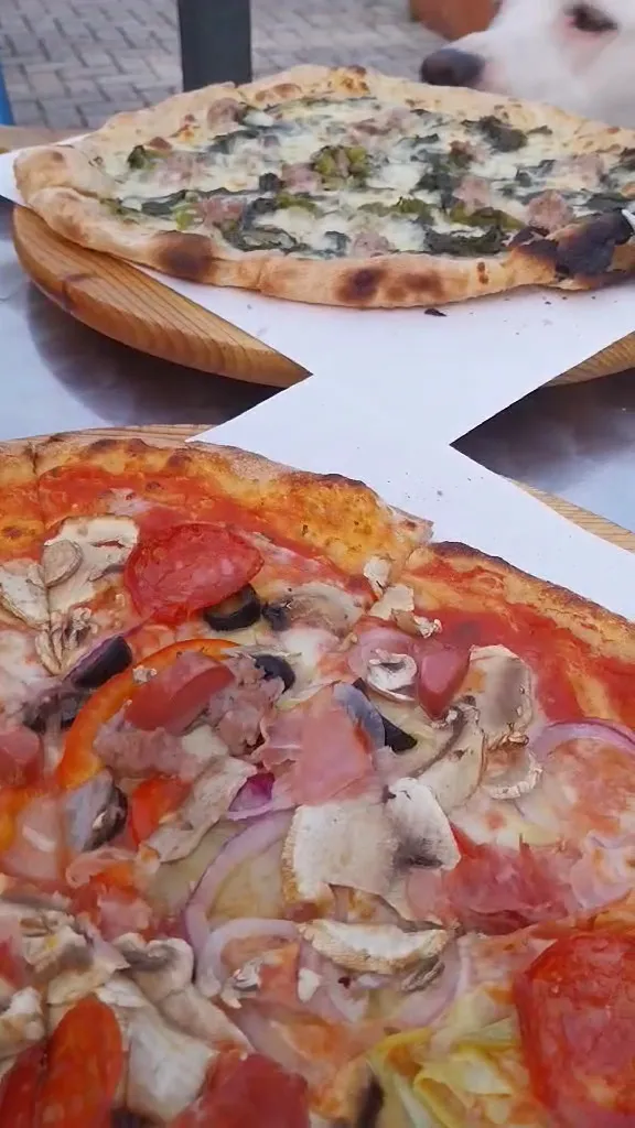 a. andriopoulos_L'angolo della pizza da Franco e Giulia_Pietracuta_recensione