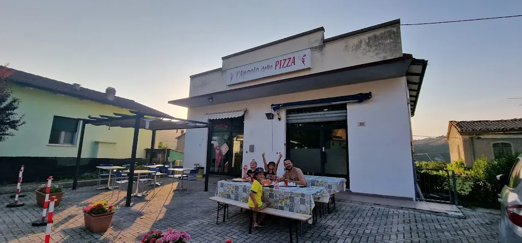 Schmink en Grime_L'angolo della pizza da Franco e Giulia_Pietracuta_recensione