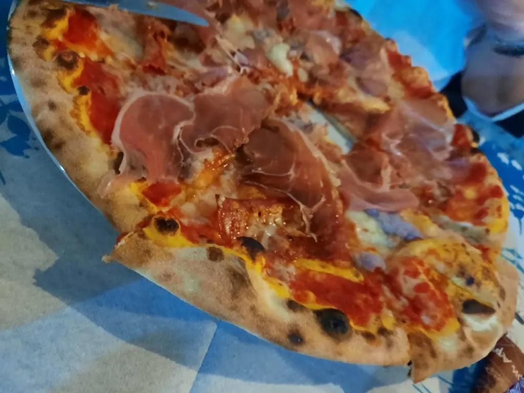 Francesca Cardini_Il Casolare Dei Baroni ristorante pizzeria_Pietracuta_review