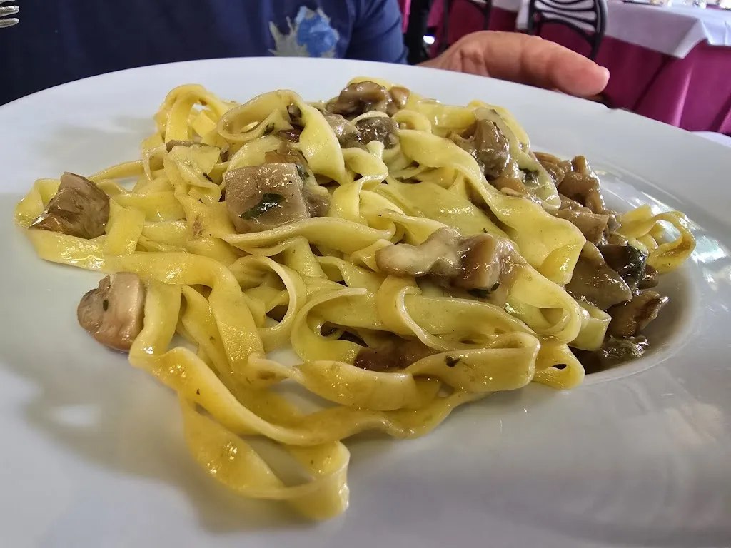 Pizzeria Il Molino_Pievepelago_slider_image_3