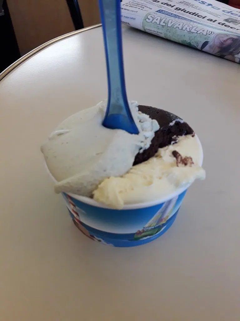 Rita Morselli_Bar Gelateria 