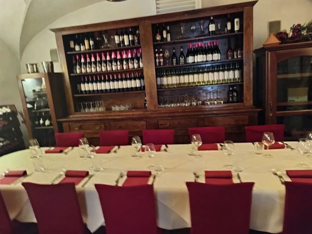 Osteria Dei Poeti_Pilastro_slider_image_3