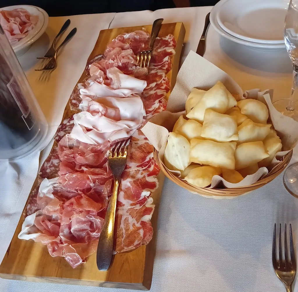 Trattoria San Gabriele_Piozzano_slider_image_2