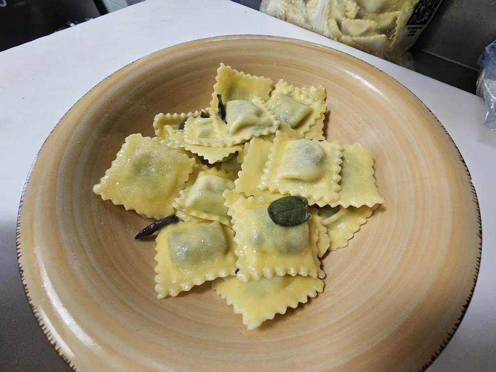 Sajmir Velia_Et' Magnè da Velia - Risto & Bar_Pianoro_review