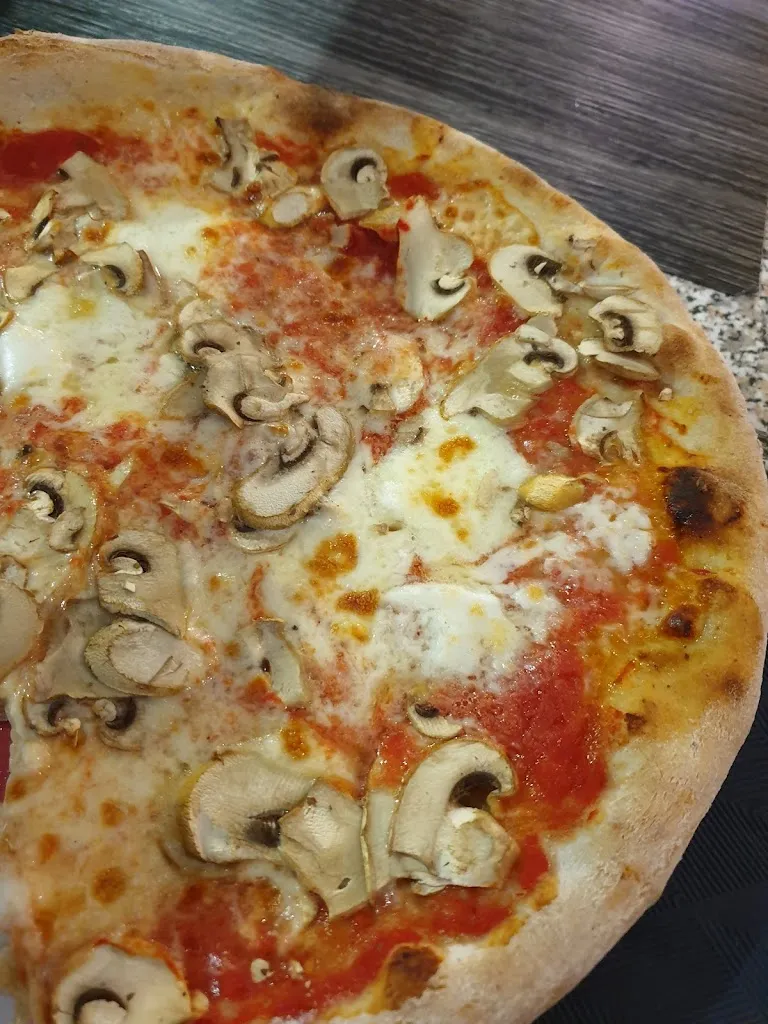 Menu_Pizzeria Kris (impasti particolari: integrale, carbone vegetale, fieno greco)_Pianoro_image_8