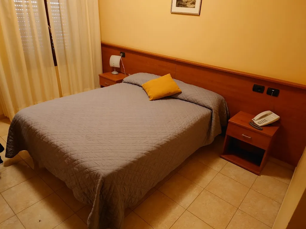 Hotel Ristorante Mediterraneo restaurant in Pianoro