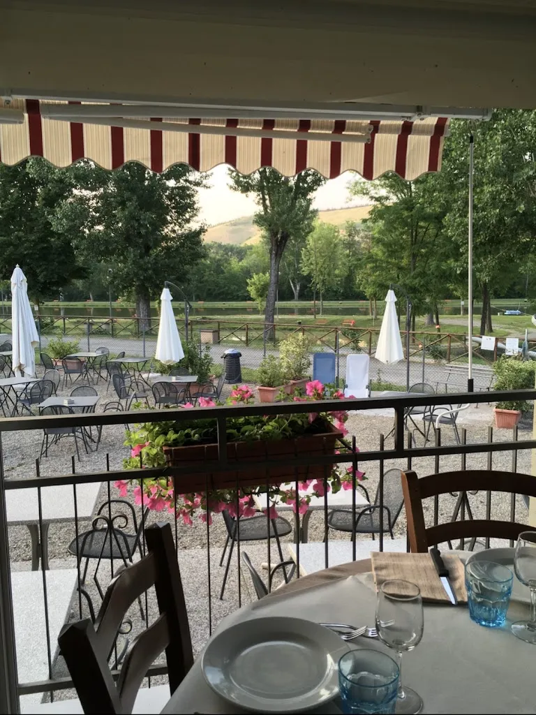 Evelin L._Lago dei Castori - Bar Ristorante_Pianoro_review