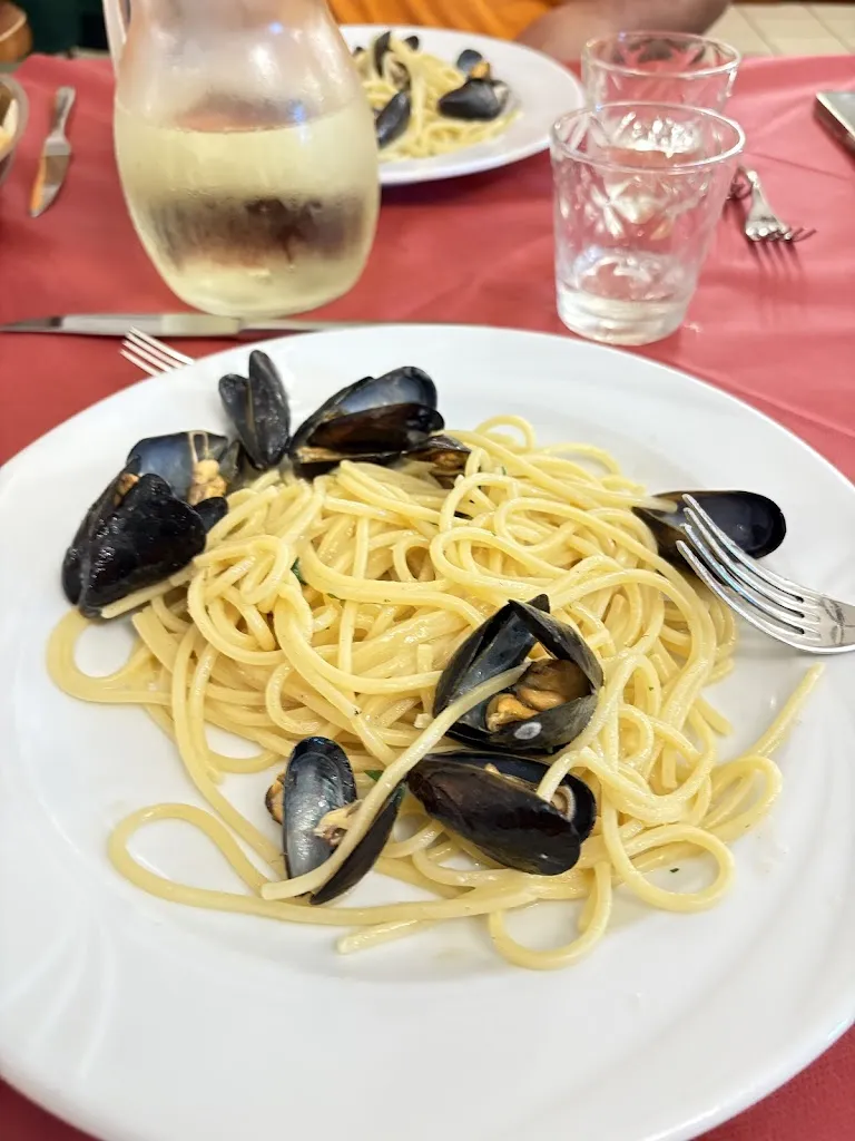 Ristorante Pizzeria AL Cavallino Bianco_Pianoro_slider_image_3