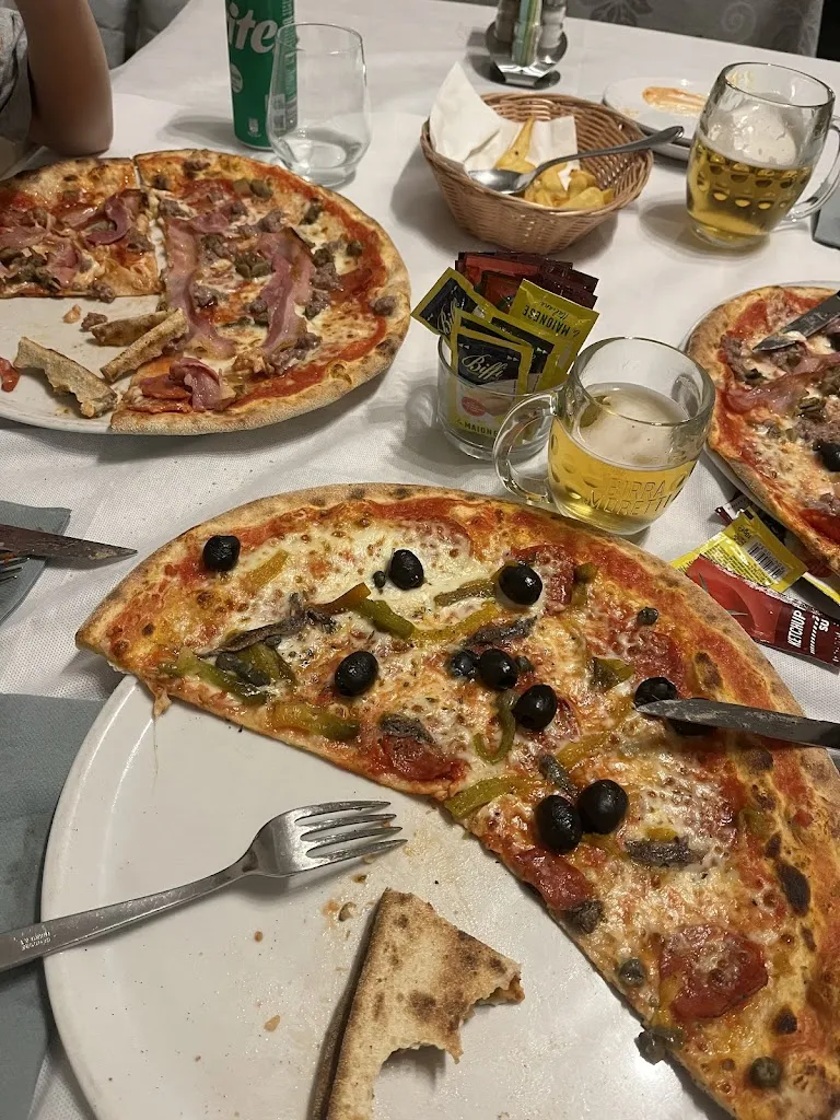 Elisa Pierantozzi_Ristorante Pizzeria La Quercia_Poggio Berni_review