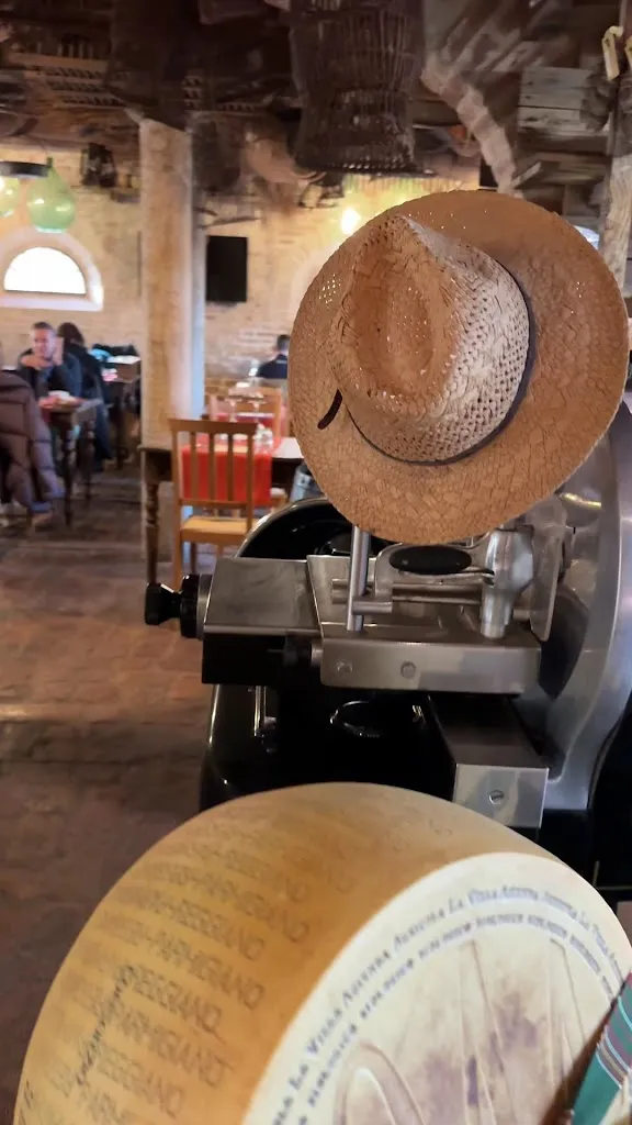 Hosteria del Maiale_Polesine Parmense_slider_image_2