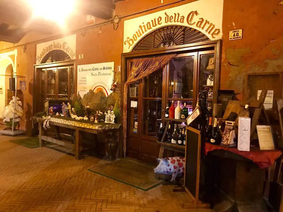 Trattoria Leon D'Oro restaurant in Polesine Parmense