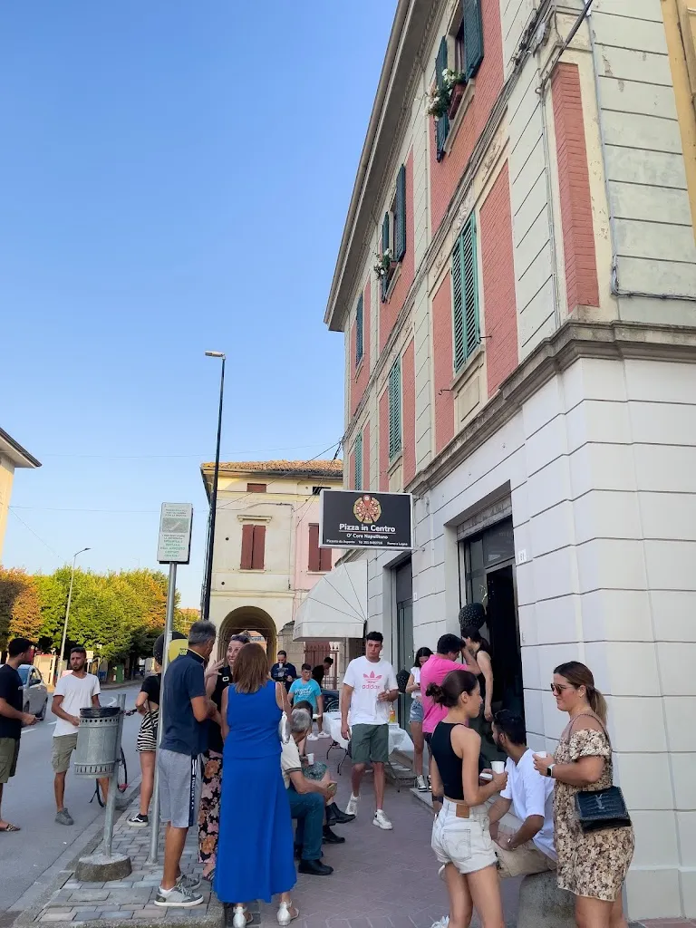 Pizza in Centro_Poggio Renatico_slider_image_3