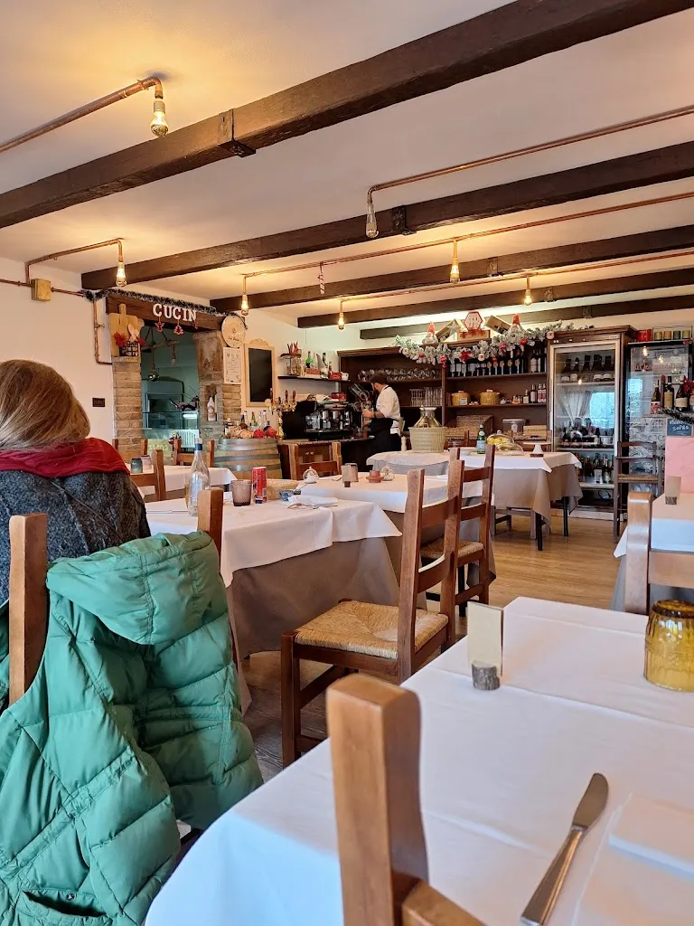 Trattoria & Pizzeria La Busa restaurant in Polinago