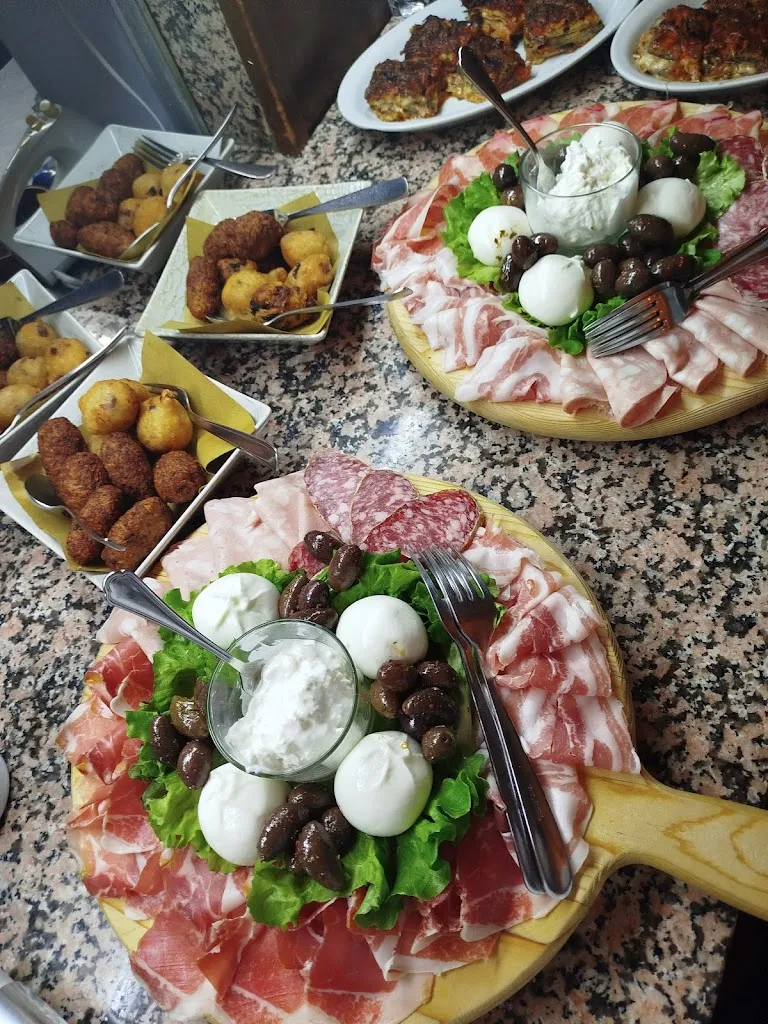 Trattoria & Pizzeria La Busa_Polinago_slider_image_3