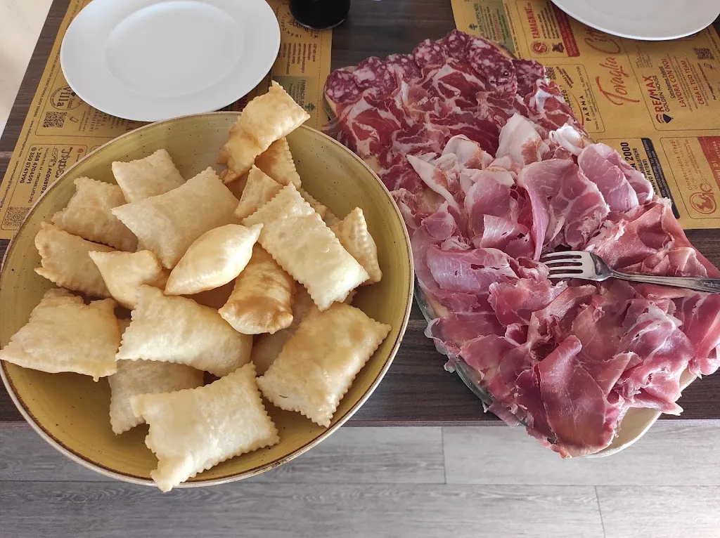 Ristorante Bar il Crociato_Ponte Taro_slider_image_3