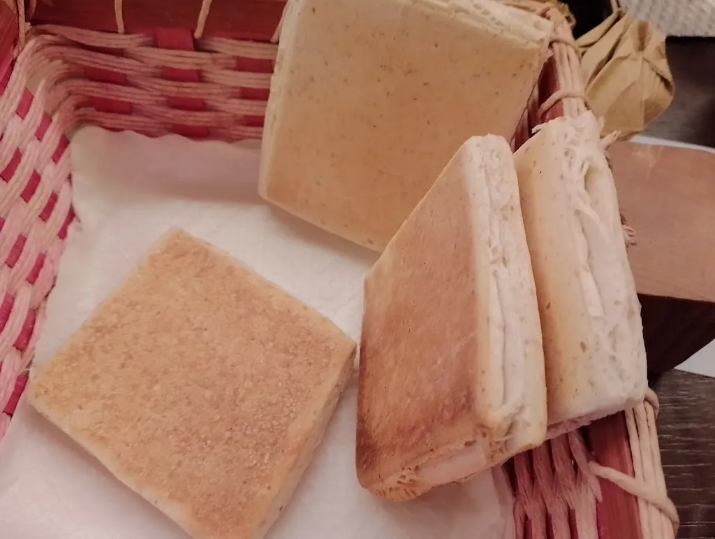 Giuseppe Sdillico_Baita Mamma Rina - Crescentine e Tigelle_Ponte Ronca_review