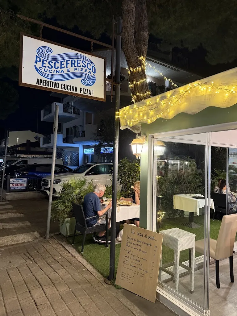 Pescefresco cucina e pizza ristorante a Pinarella