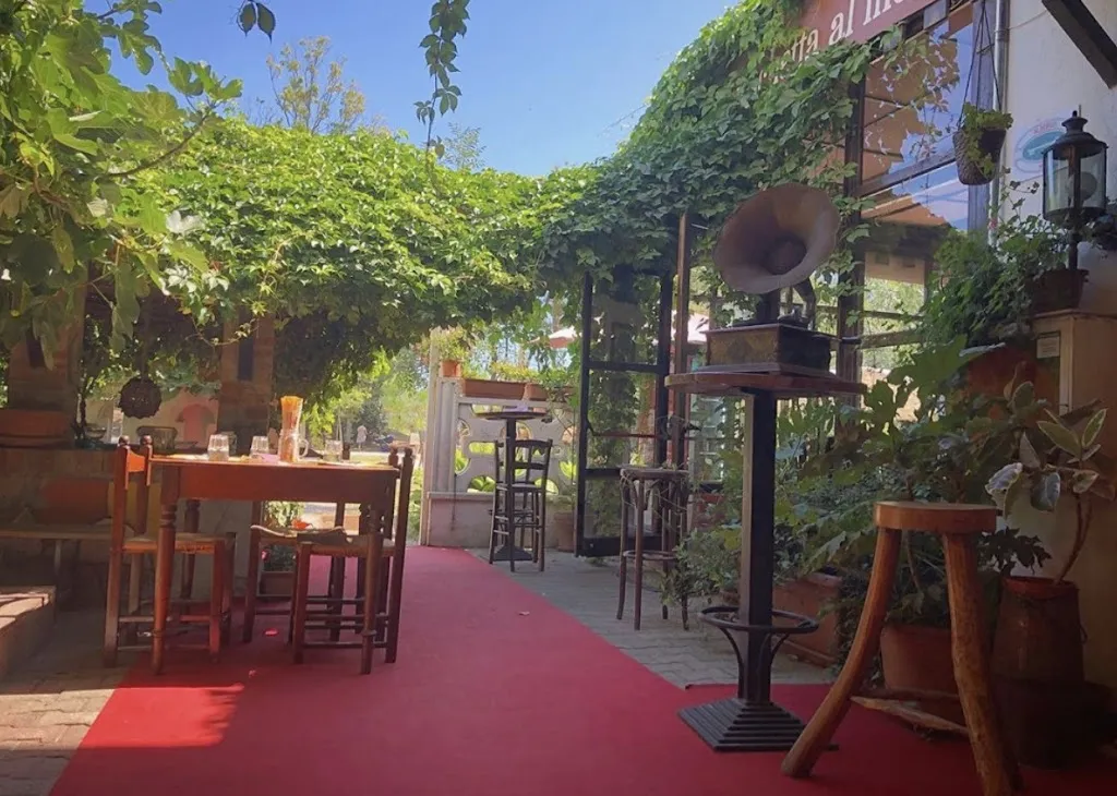 Ristorante - Bruschetteria La Villa restaurant in Pinarella