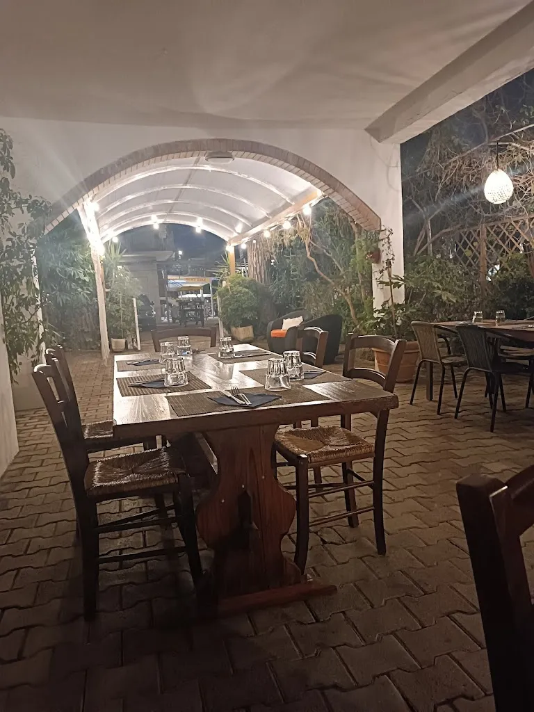 Ristorante - Bruschetteria La Villa_Pinarella_slider_image_3