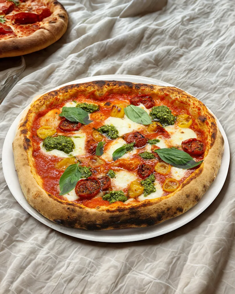 FULL MOON_Pinarella_slider_image_3