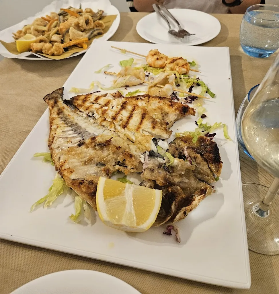 Emilie Ro_Le Stelle del Mare_Pinarella_review