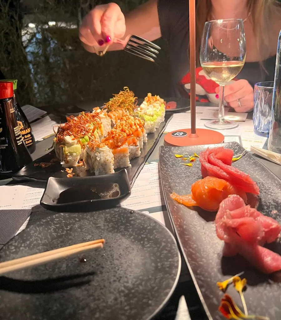 Veruska Ioppo_Azuki Sushi Pinarella di Cervia_Pinarella_review