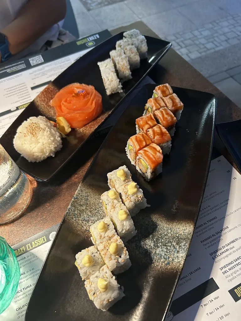 Azuki Sushi Pinarella di Cervia_Pinarella_slider_image_3