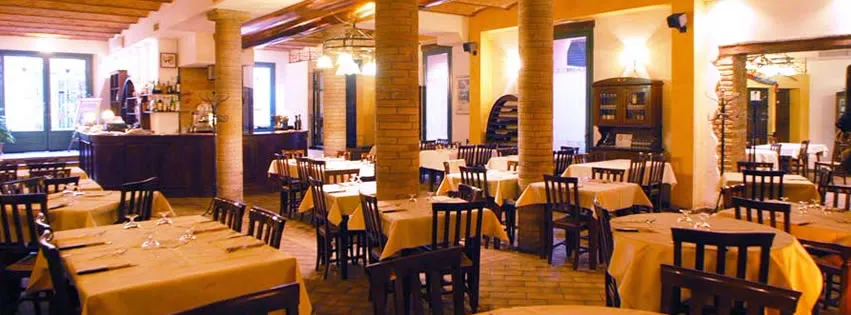 Osteria Il Cantinone restaurant in Pinarella