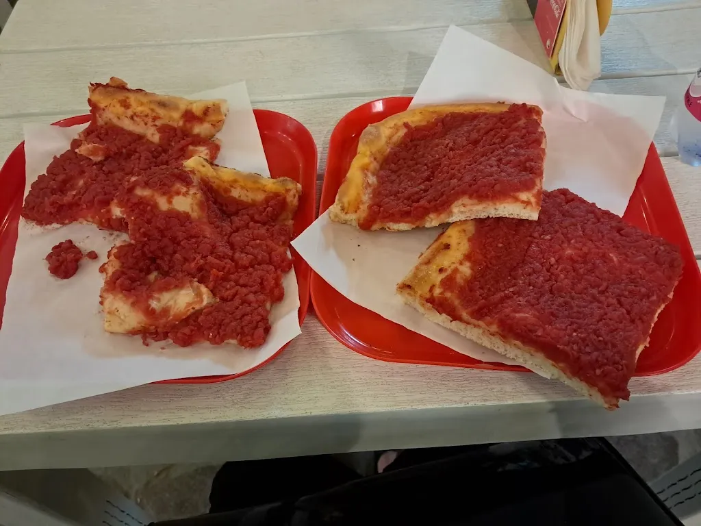 Pizza al taglio pinarella_Pinarella_slider_image_2