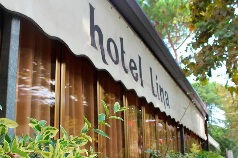 Hotel Lina restaurant in Pinarella